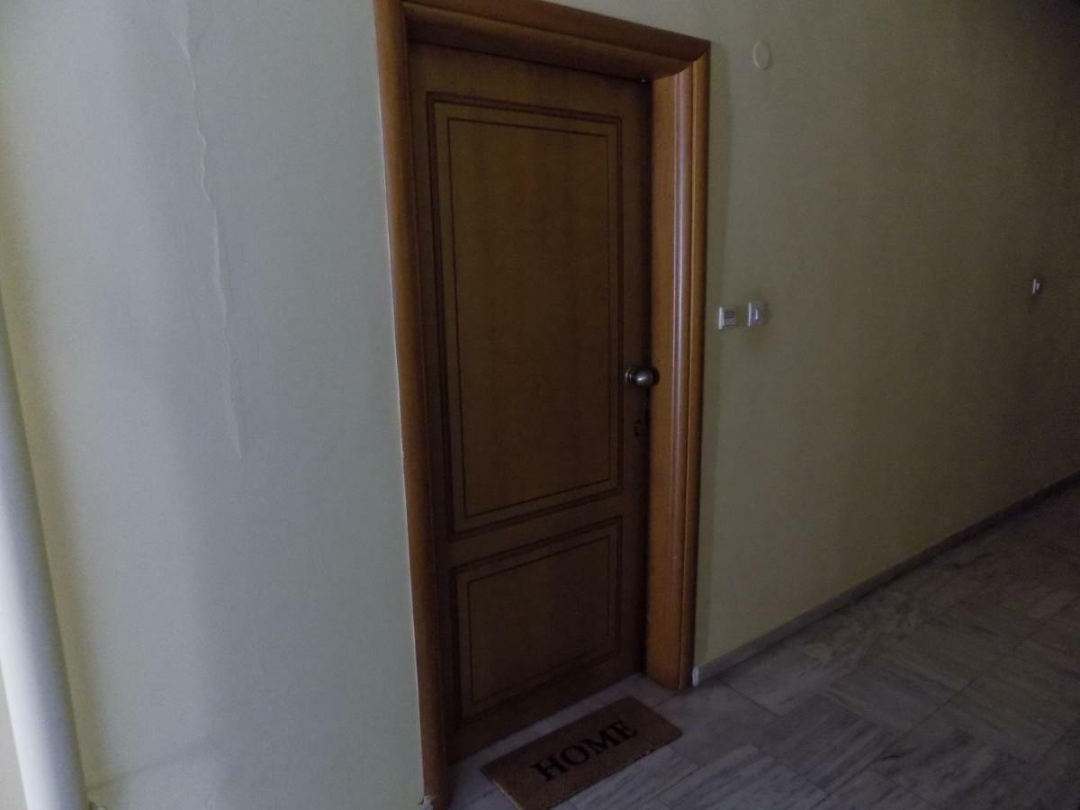George'S Apartment In Volos Area Buitenkant foto